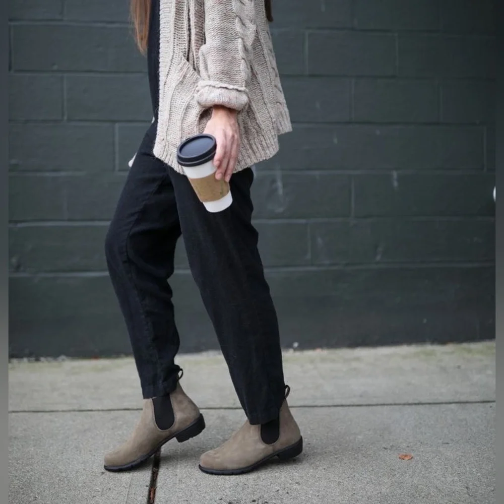 NEW Blundstone® BL1974 Ankle Chelsea Boot - Picture 10 of 12